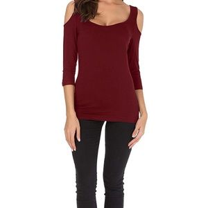 Open shoulder half sleeved red top